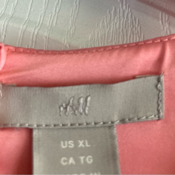 H&M Dress. Size: XL. Gently used. - Picture 4 of 6